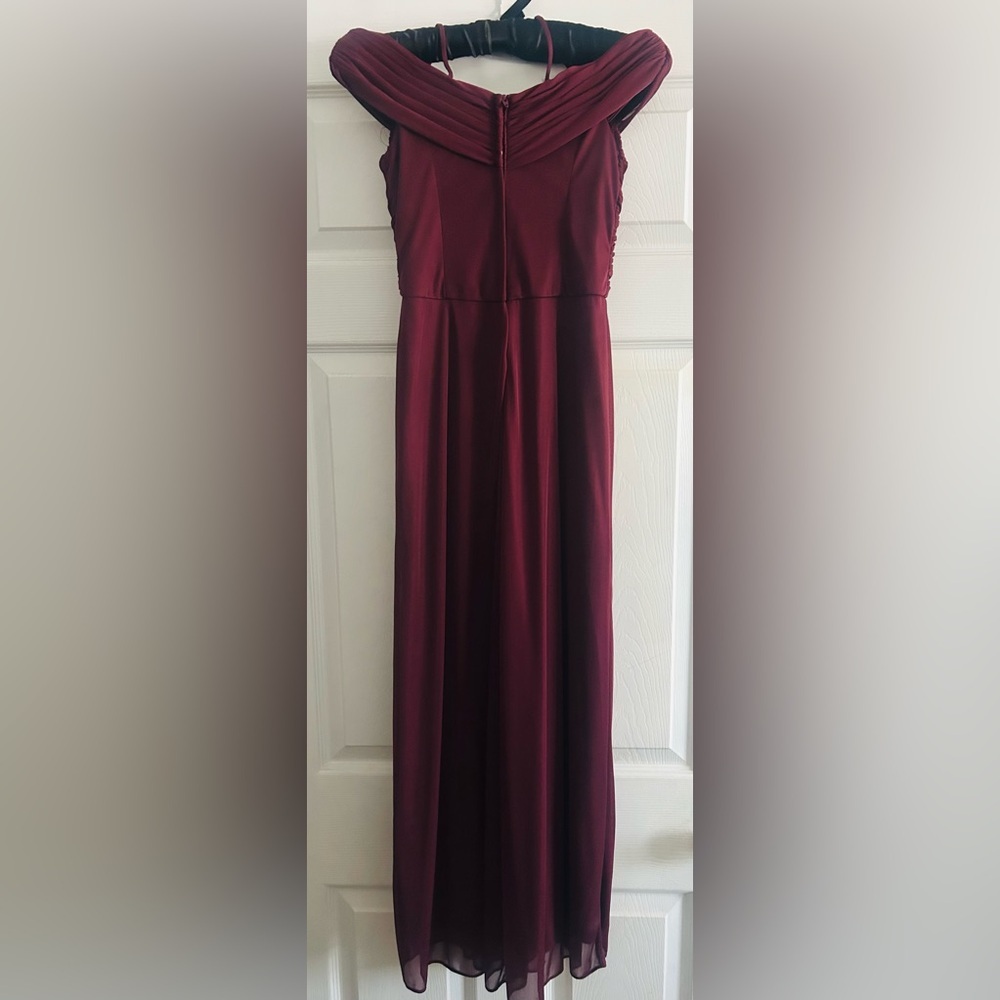 Crisscross Off-Shoulder Girls Junior Bridesmaid dress, sewn in bra, size 10 - Picture 5 of 9